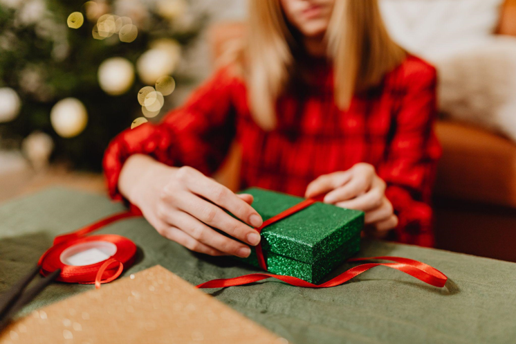 Artificial Christmas Trees: The Smile-Friendly Alternative